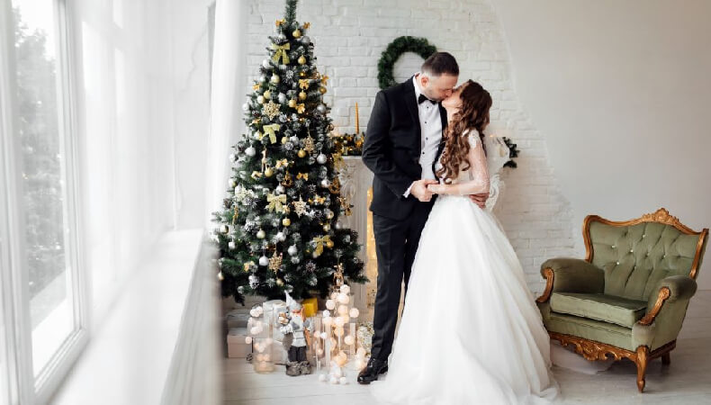 The Best Christmas Wedding Ideas to Host a Fairy Tale Wedding